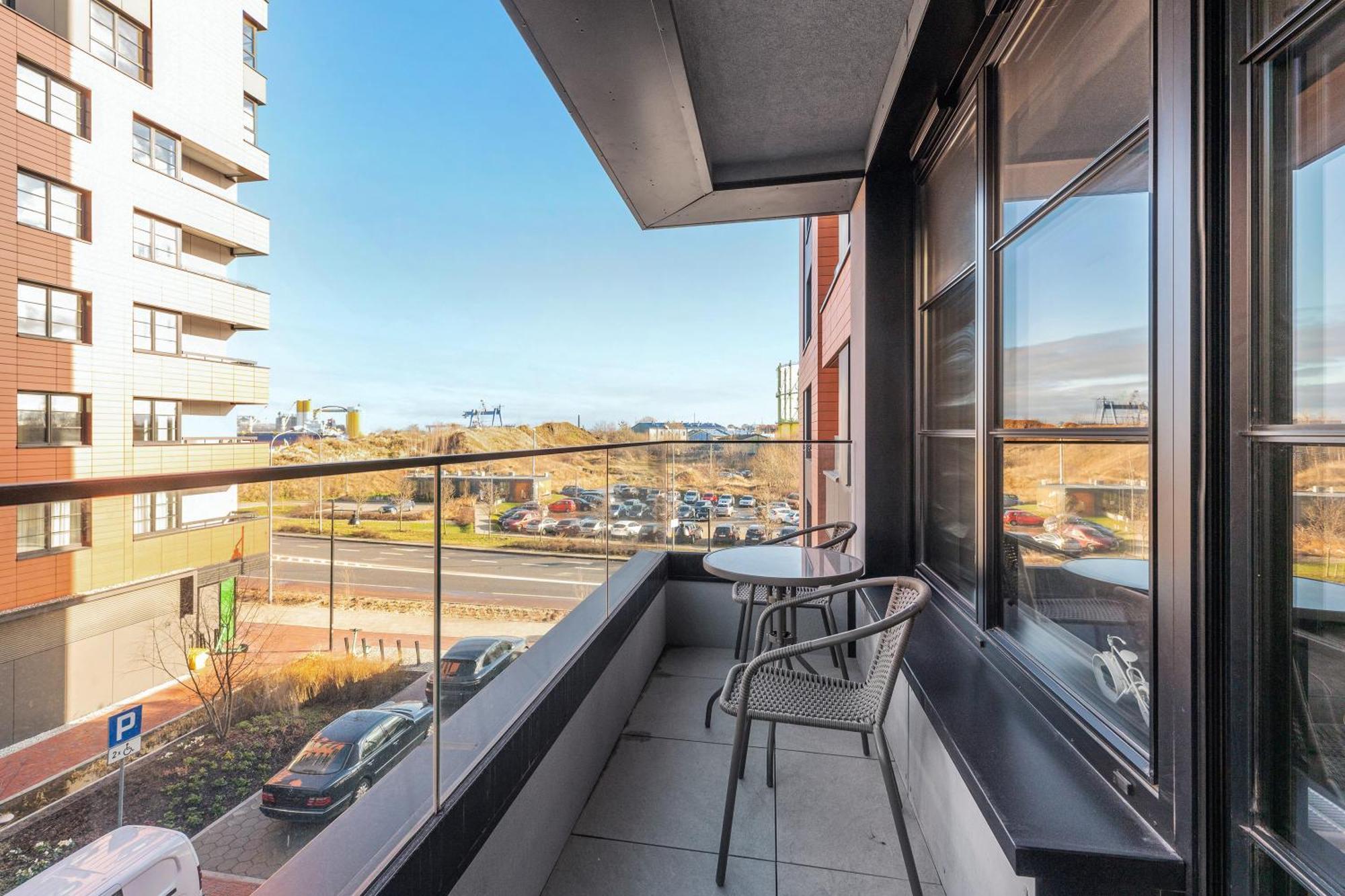 Doki Living & Foodhall By Downtown Apartments Gdansk Room photo