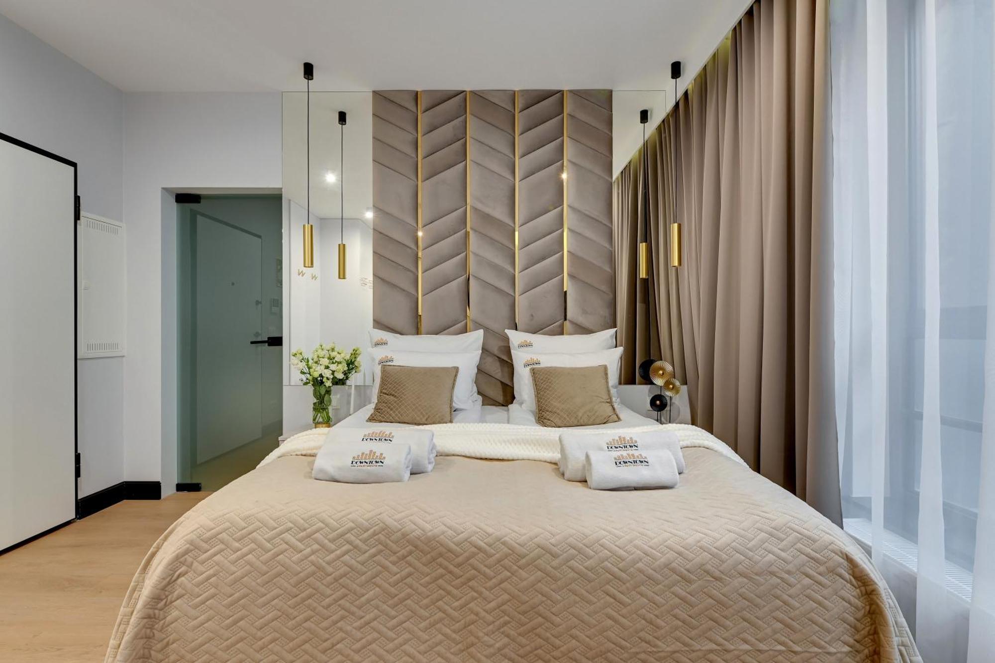 Doki Living & Foodhall By Downtown Apartments Gdansk Exterior photo
