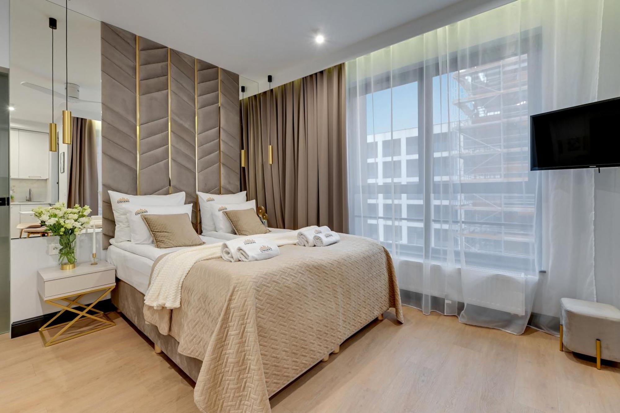 Doki Living & Foodhall By Downtown Apartments Gdansk Exterior photo