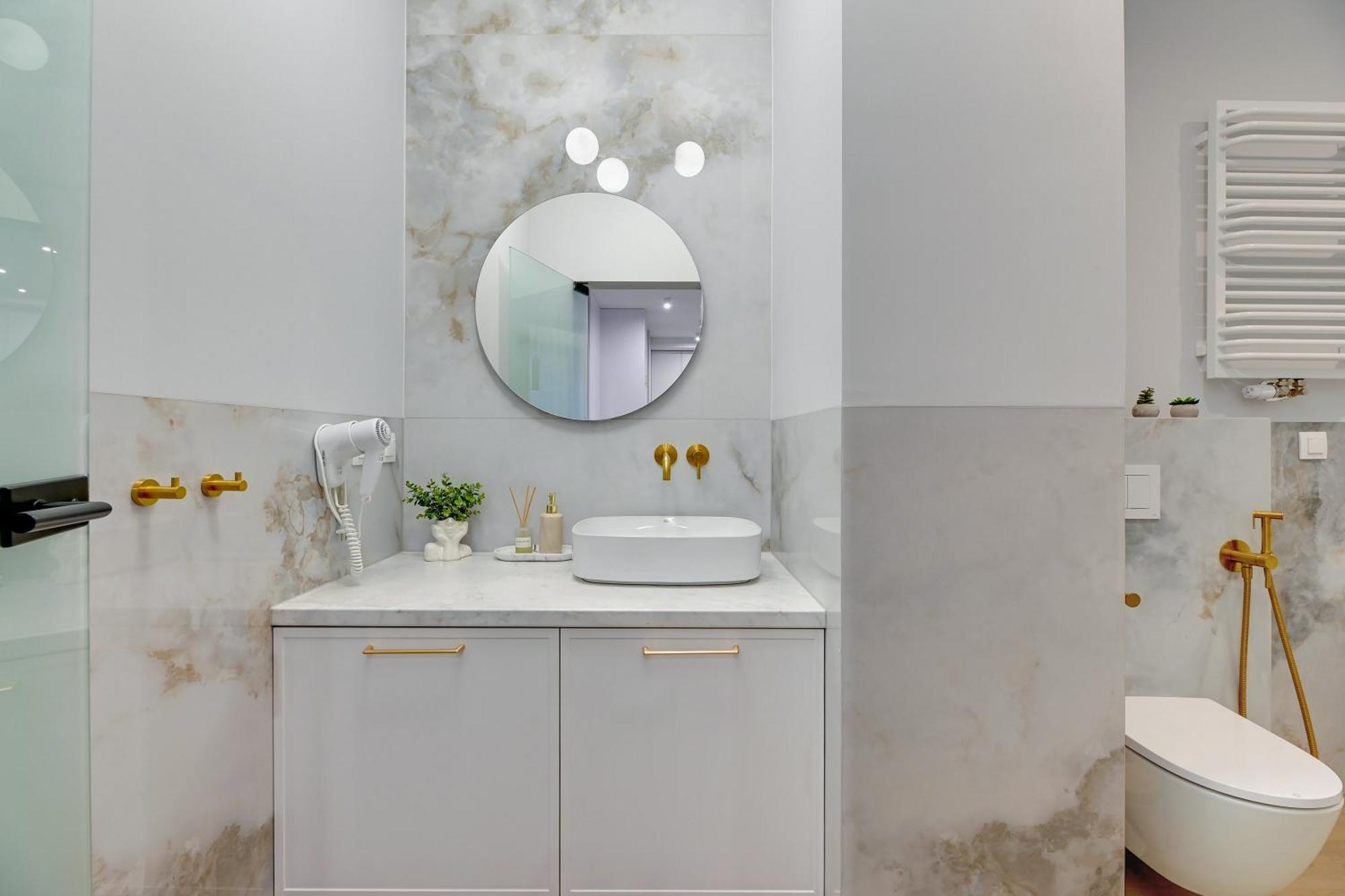 Doki Living & Foodhall By Downtown Apartments Gdansk Room photo